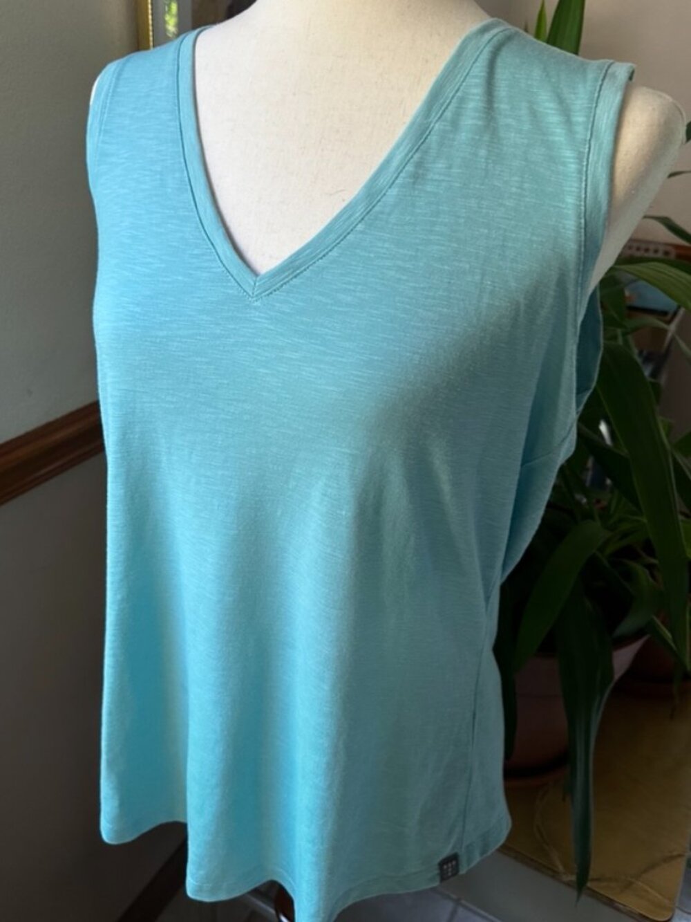 Title Nine V Neck Tank, Light Teal, Women's L